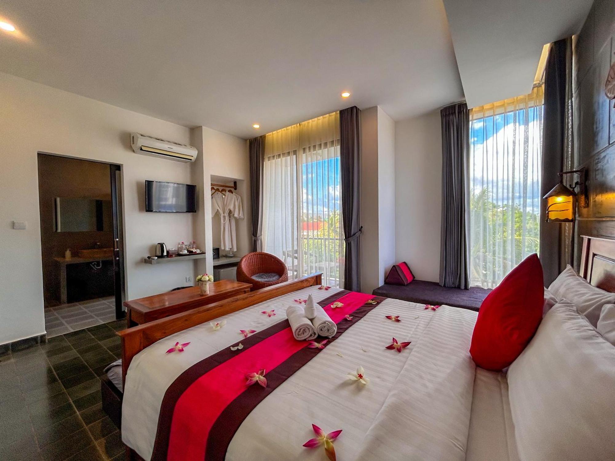 The Palmery Siem Reap Exteriör bild